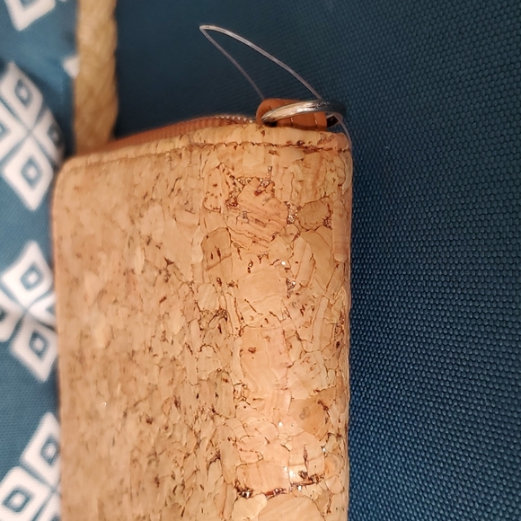 Jewell by Thirty One Cork Wallet - Picture 5 of 10